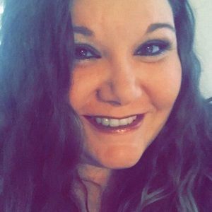 Meet your Posher, Cari